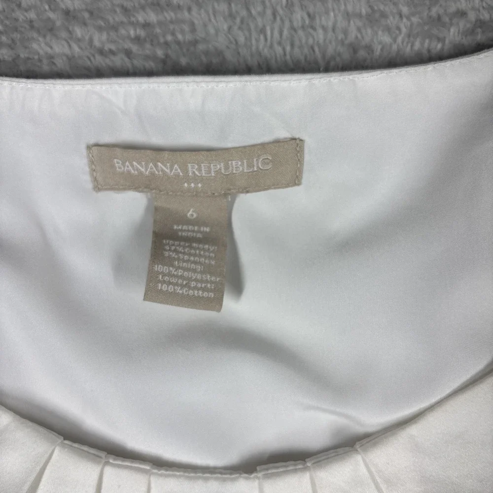 Banana Republic Two Tone Ivory/Cream Knee‎ Length Dress Size 6